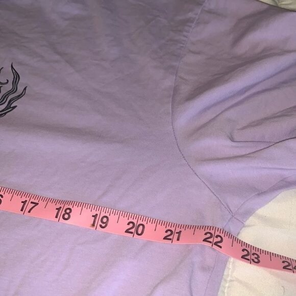 Mens Lavender Graphic T-Shirt With Black Dragon Print Shein XL Cotton/Spandex Bl - Picture 6 of 7